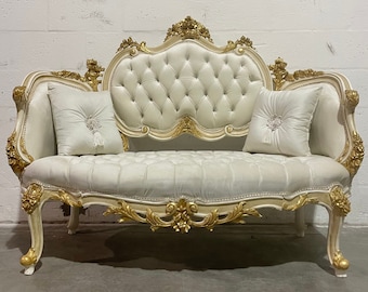 French Tufted Settee White Velvet Wedding Sofa French Tufted Sofa Vintage Furniture Antique Baroque Furniture Rococo Interior Design Vintage