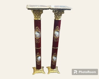 Italian Rococo Style White Marble Stand