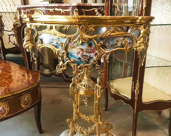 Baroque Golden Side Table Antique table Gothic furniture Antique furniture French antiques Gold 24k furniture