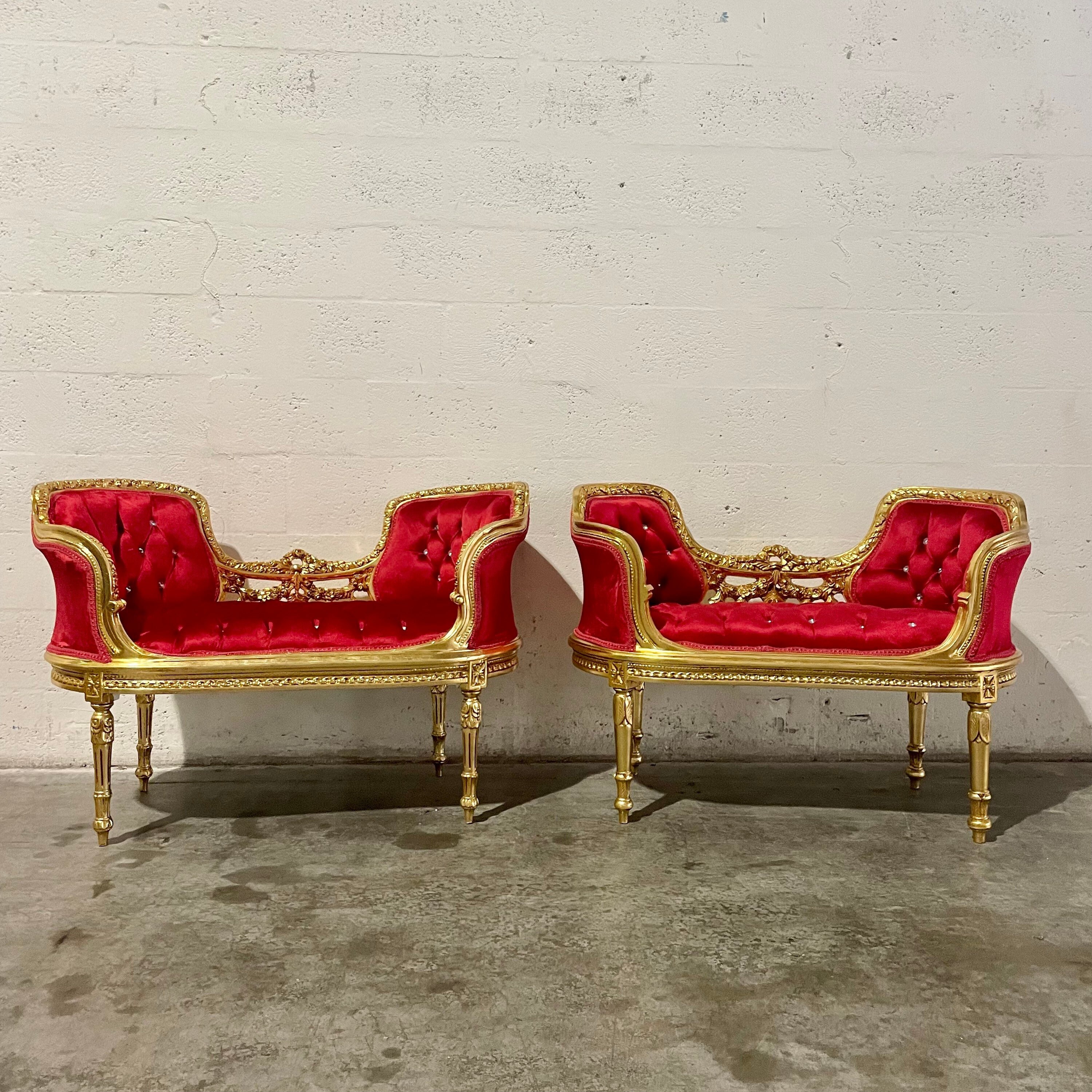 Red on sale velvet bench