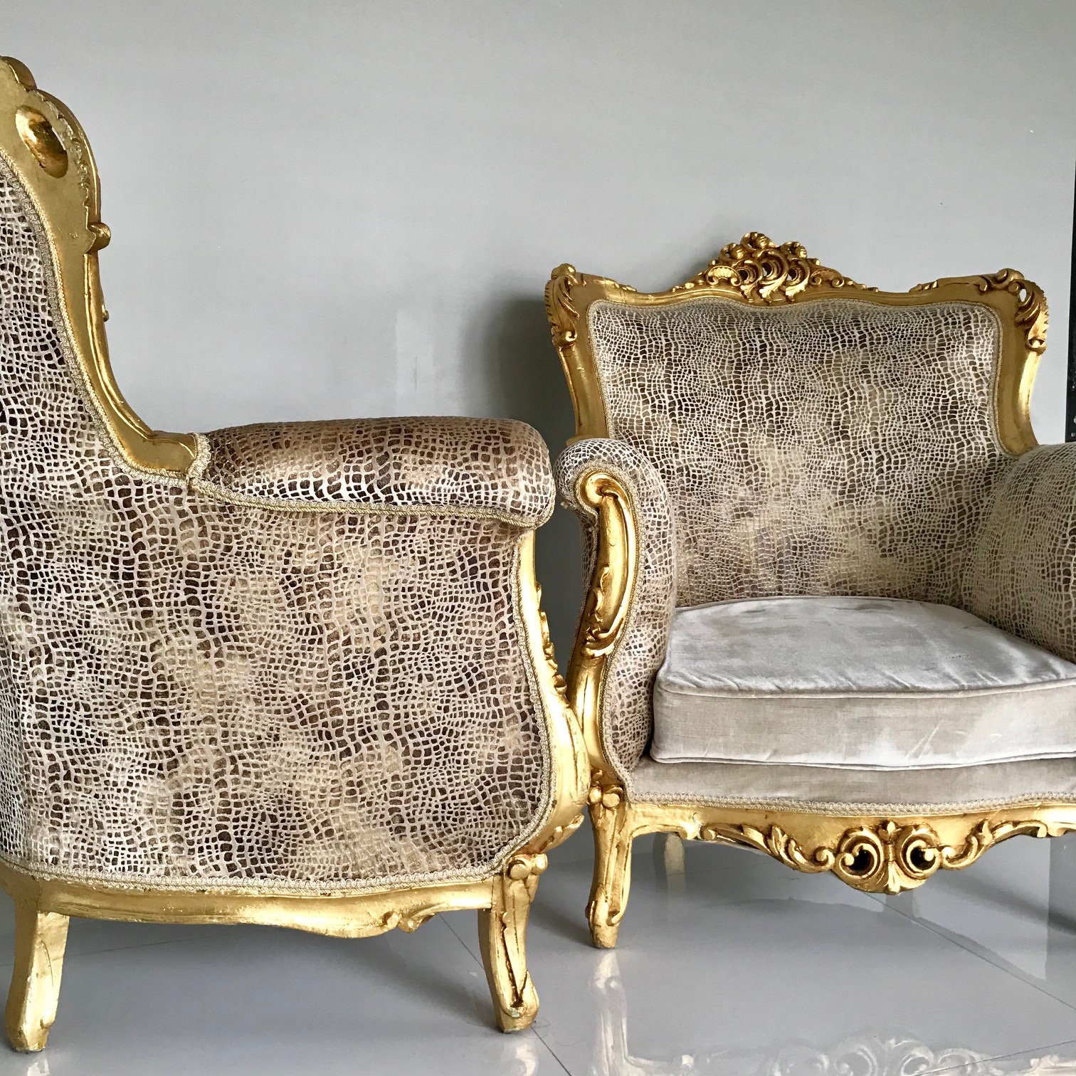 Rococo Throne French Chair Antique Furniture Gold Leaf Velvet