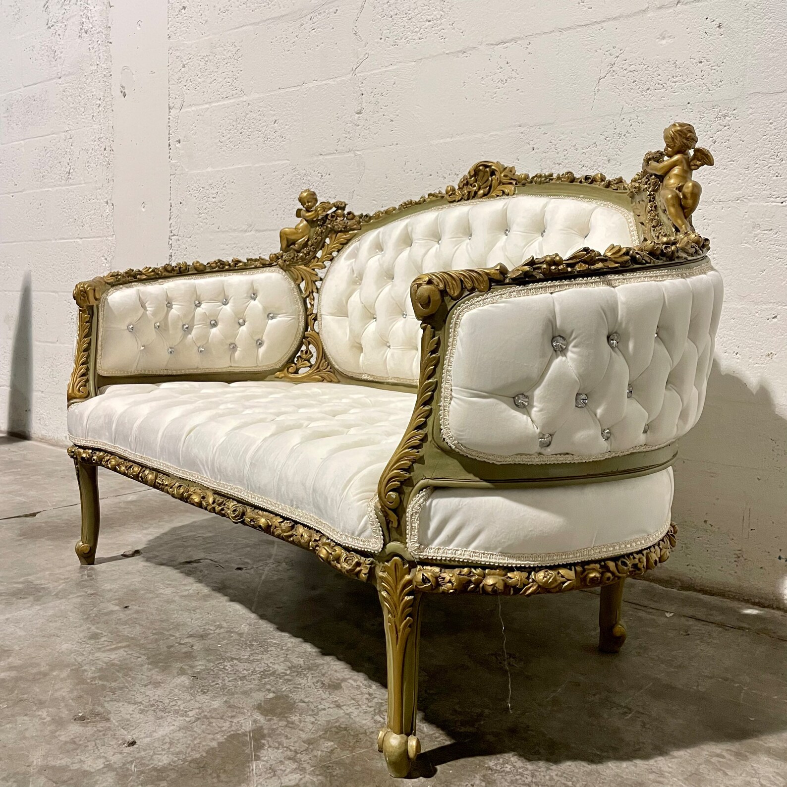 French Tufted Settee White Velvet Wedding Sofa French Tufted Etsy