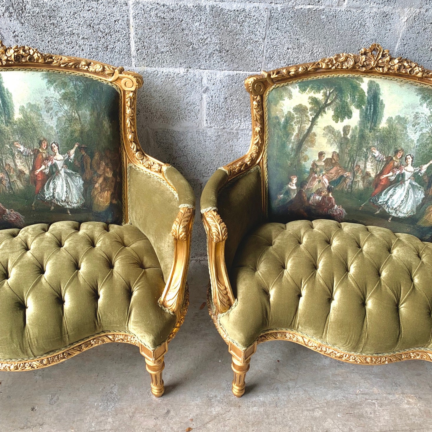 Antique green online chair