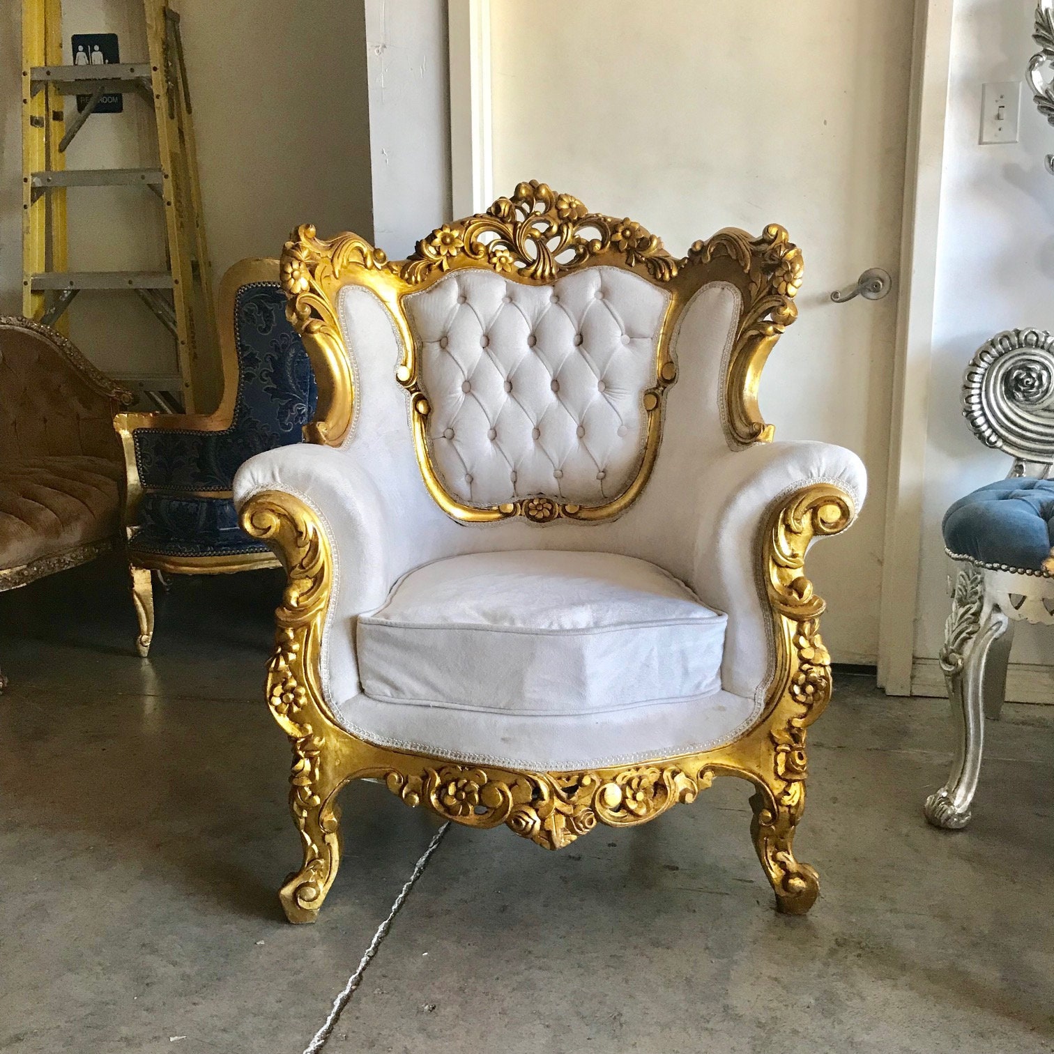 Italian Baroque Throne Chair Tufted Upholstery *2 Left* Cream Beige