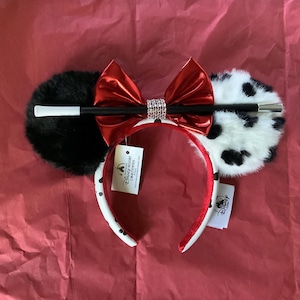 Authentic Original Disneys Cruella De Vil Mouse Ears Mickey Cruella Headband White Black Fur 101 Dalmatians Villain Ears Disney modified