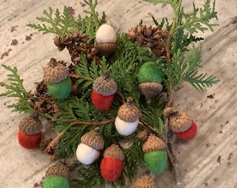 12 Felted Acorns Hangers Rustic Winter Holiday Decor Country Woodland home decor bowl fillers needle felt Rustic Wedding Ornament Pinecones