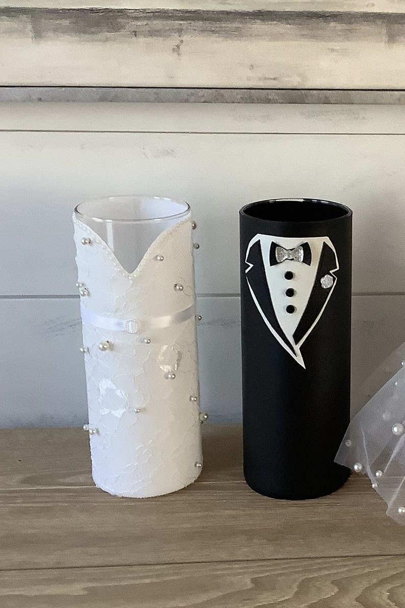 Lace Cylinder bride, Groom black and white