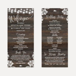 Pode incluir: Um fundo de madeira rústica com detalhes de renda branca e texto que diz "Bem-vindos ao casamento de Kristin Ann Young & Mitchell Joe Duke, 22 de setembro de 2018". O texto "Cerimônia" também está incluído com uma lista de eventos para a cerimônia de casamento.