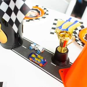 Race Car Track Printable, Race Car Birthday Party Pattern, Paper Track ...