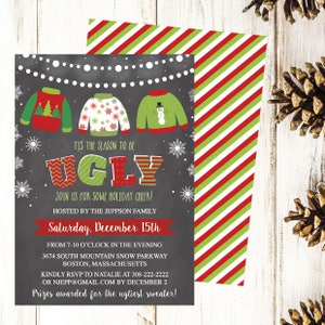 Peut inclure: Une invitation à une fête de Noël avec un fond de tableau noir représentant trois pulls moches de dessin animé. Le texte dit "C'est la saison d'être MÔCHE. Rejoignez-nous pour un peu de joie des fêtes ! Organisé par la famille Jeppson. Samedi 15 décembre. De 19h à 22h. 3674 South Mountain Snow Parkway, Boston, Massachusetts. Veuillez confirmer votre présence à Natalie au 308-222-2222 ou njep@gmail.com avant le 2 décembre. Des prix seront remis pour le pull le plus moche !"