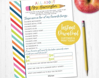 Puede incluir: Un cuestionario imprimible "All About Mrs. Harrington" con un borde a rayas de colores. El formulario incluye indicaciones para las cosas favoritas, las preferencias de tarjetas de regalo y las restricciones dietéticas. Un lápiz y una manzana también están en la imagen.