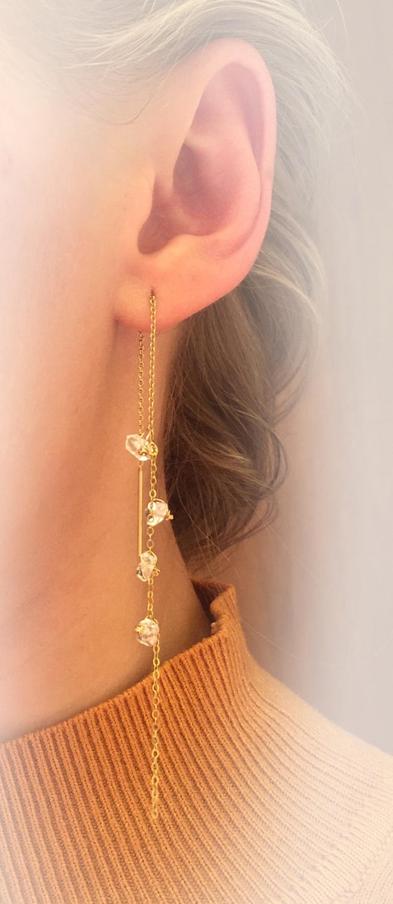 Needle Thread Gold Earrings 2025