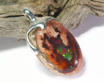 Dreamlike beautiful! Dark Mexican fire opal, opal silver pendant, opal necklace pendant, cantera opal pendant, Mexikan opal pendant, gift