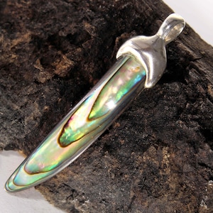 Unique Abalone Jewelry: Paua Shell Pendant in Silver with Iridescent Color Play