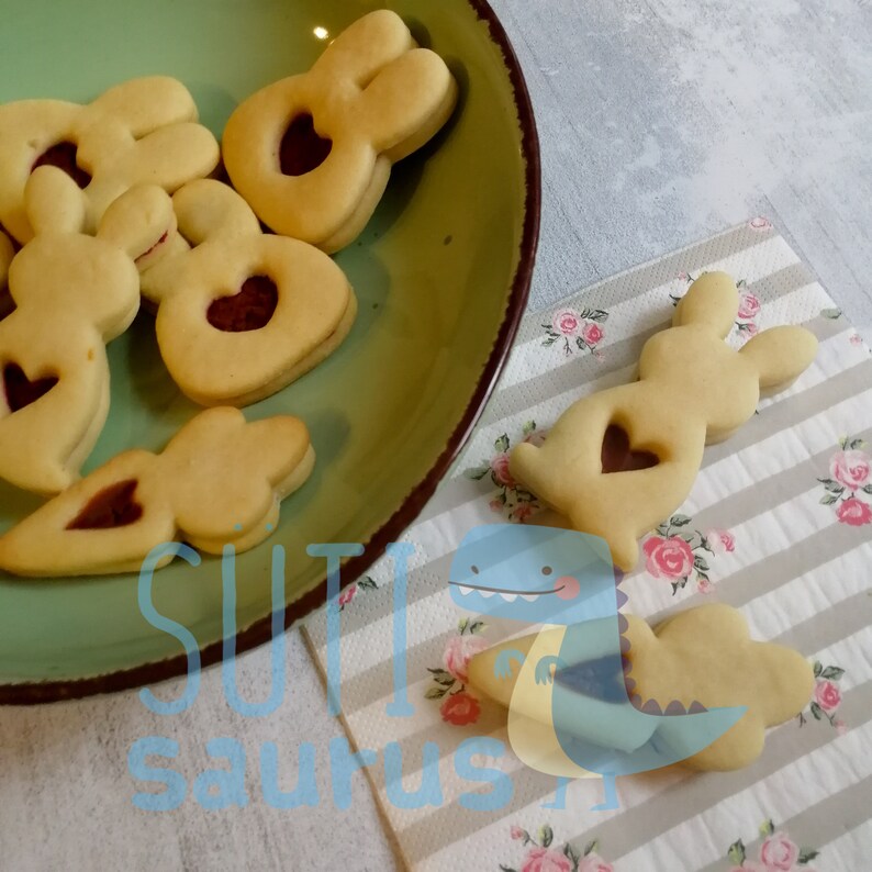 bunny head cookie cutter Easter bunny linzer cutter Bunny cookie cutter for Easter Bunny cut out linzer cutter set Set of 2 cutters