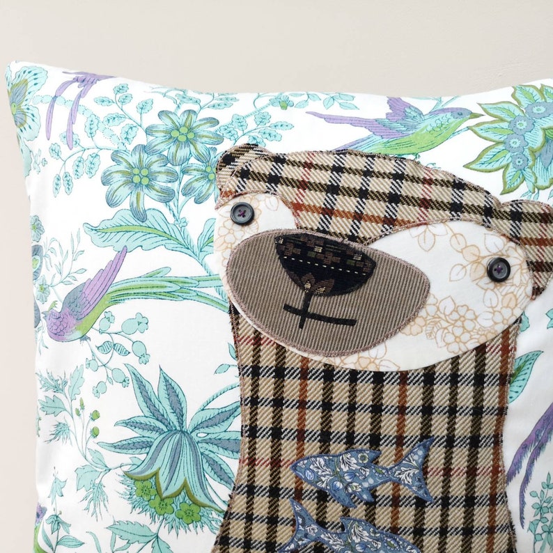 Otter cushion cover made with vintage Jonelle fabric a handmade cushion for an eclectic home image 7