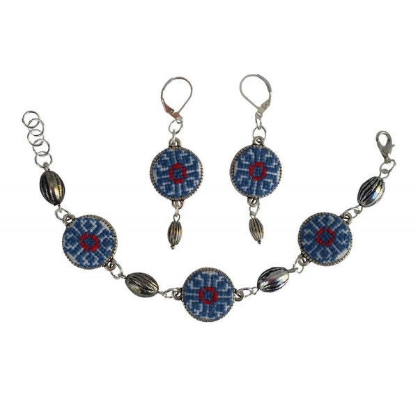 Folk model of Bucovina-earrings and bracelet,ethnic jewelry,hand embroidery,jewelry gift for women,gift for her,Cross stitch,sewn jewelry