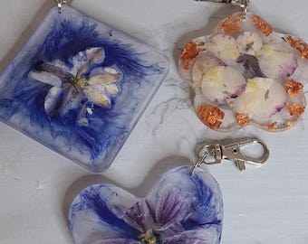 Hand Crafted Floral Resin Art Keychain / Zipper Pull / Purse Chain