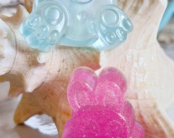 Handmade Bunny Rabbit Epoxy Resin Art Keychain / Bunny Zipper Pull