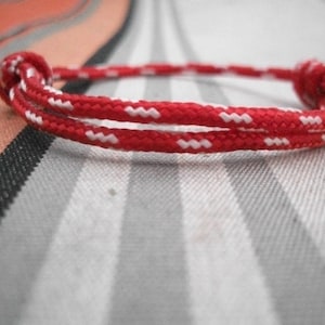 Surferarmband rot weiß, Segel Tau Armband 3mm, maritim nautisch, marine, Segel Armband, Seil Knoten Armband, Segeln, Surfen, Klettern