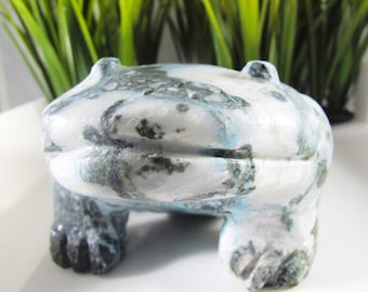 Epic 1,124 grs.! Larimar Frog 3D Realistic Carving | Paperweight | Home Decor | Hand carved in Dominican Republic | Substantial piece.