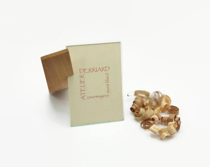 modern table photo frame in solid wood and glass