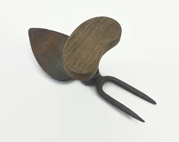 coat rack made with old hoe and recycled wood