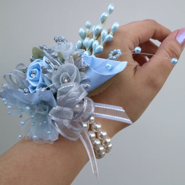 Baby Blau & Silber Corsage und Boutonniere Set