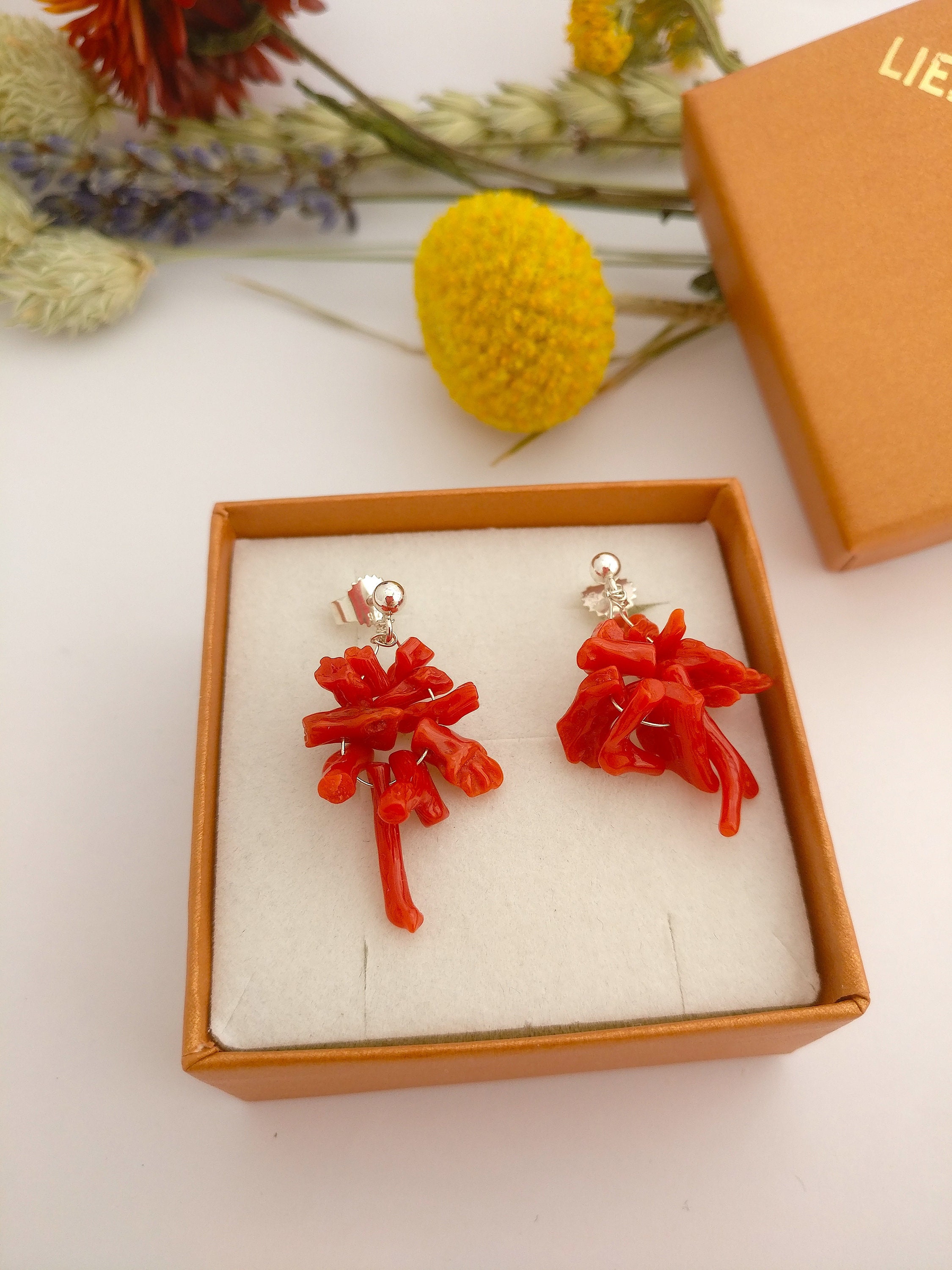 Earring CORAL.