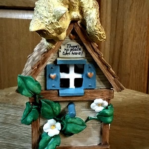 Rare vintage cat music box