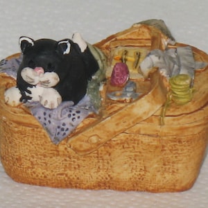 rare vintage peter fagan cat in picnic basket