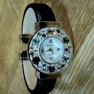 Vintage ladies watch with gems