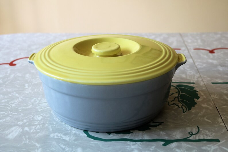 Cool Hall General Electric Refrigerator Ceramic Bowl with Lid Gray Covered Bowl with Yellow Lid