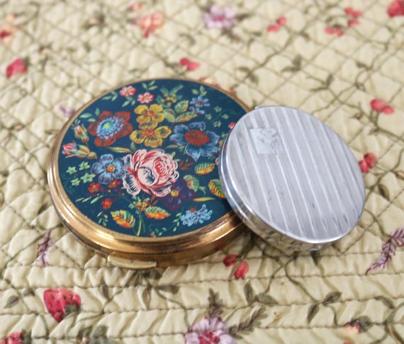 Vintage Compact Pair for Display, Midcentury Accessory Collectibles