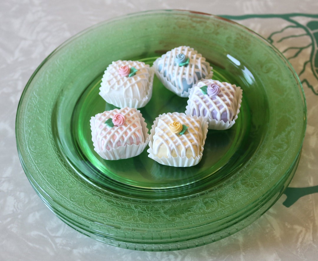 Beautiful Green Fostoria Glass Dessert Plates in Seville Pattern 4
