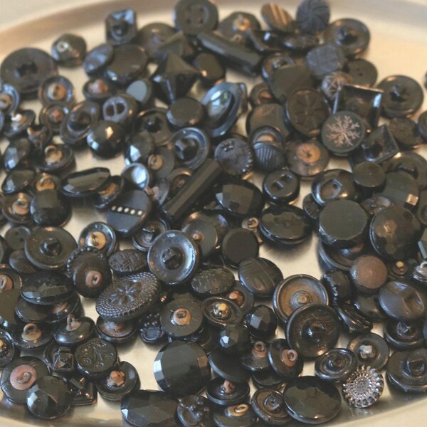 Colonial Buttons - Etsy