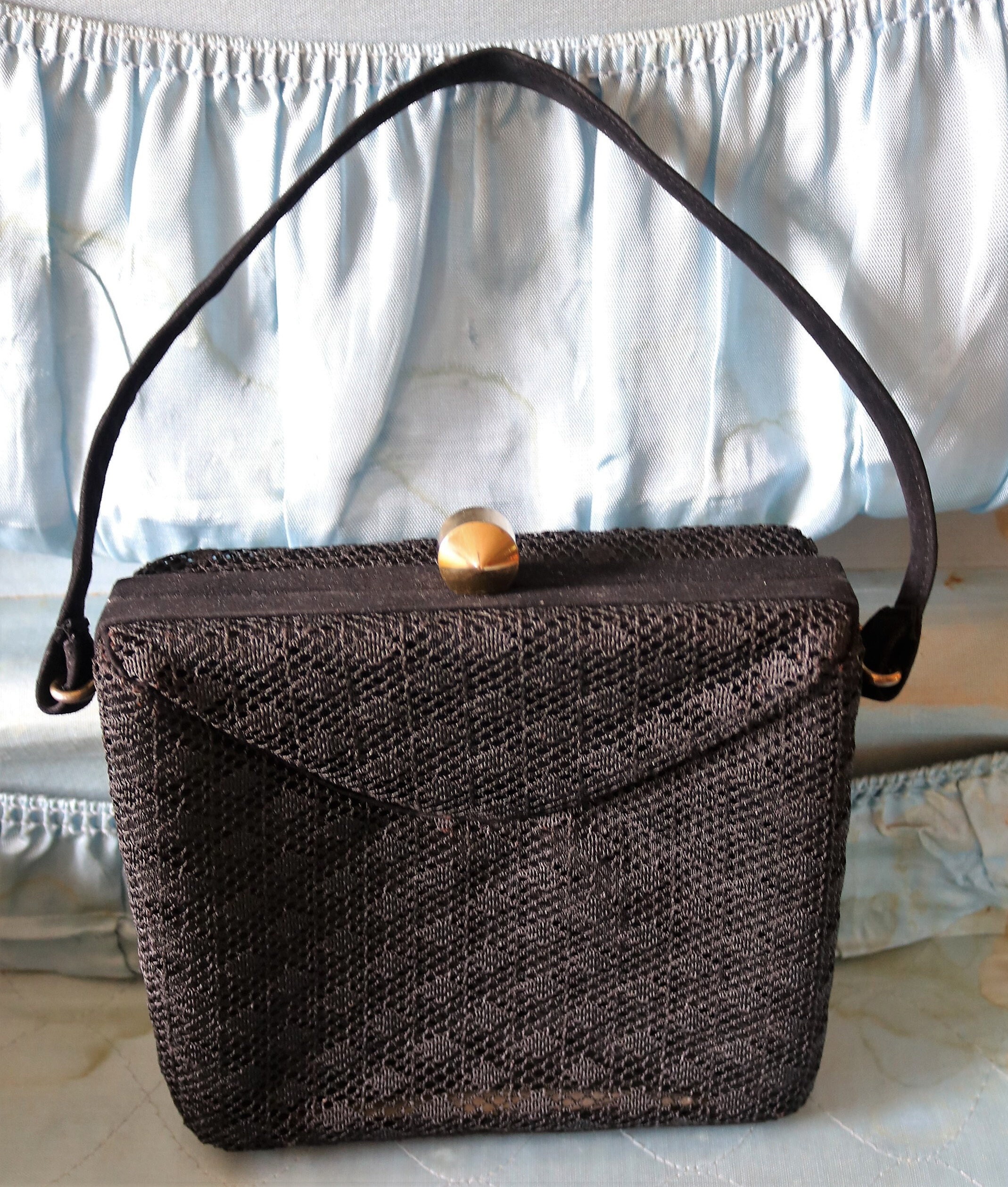 Delicious vintage Delill black patent box bag, purse, bag, handbag ..So in  Style!