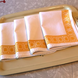 Summer Vintage Yellow Napkins 4-Piece Set, Midcentury Whimsical Linens