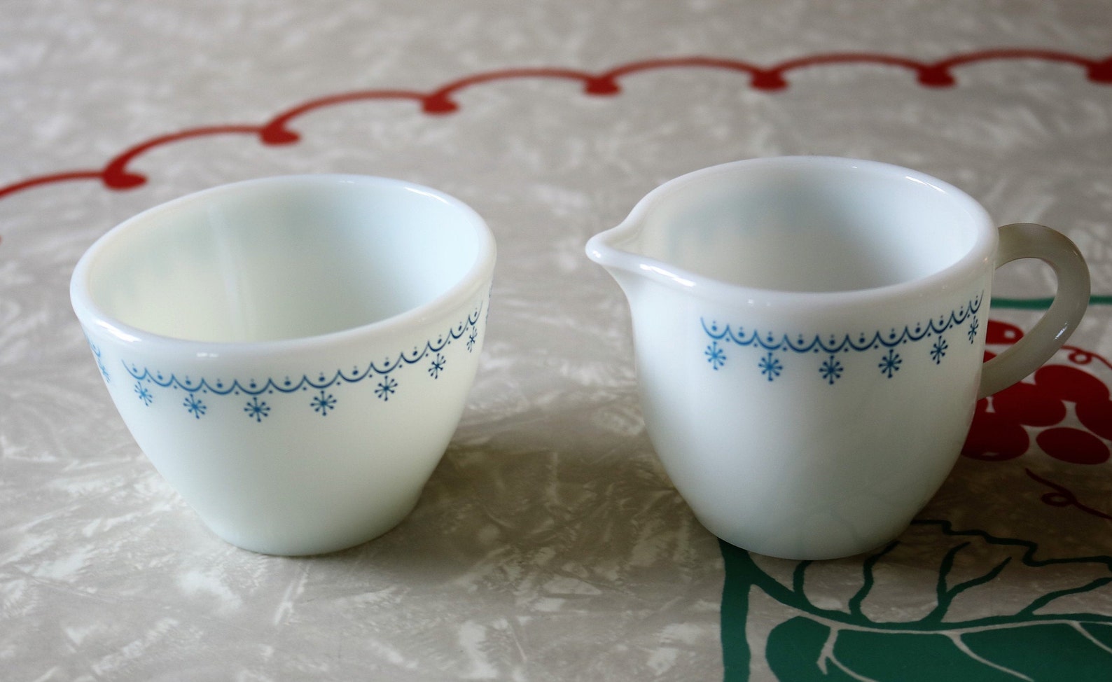 Pyrex Snowflake Creamer Sugar Set Garland Creamer and Sugar Etsy