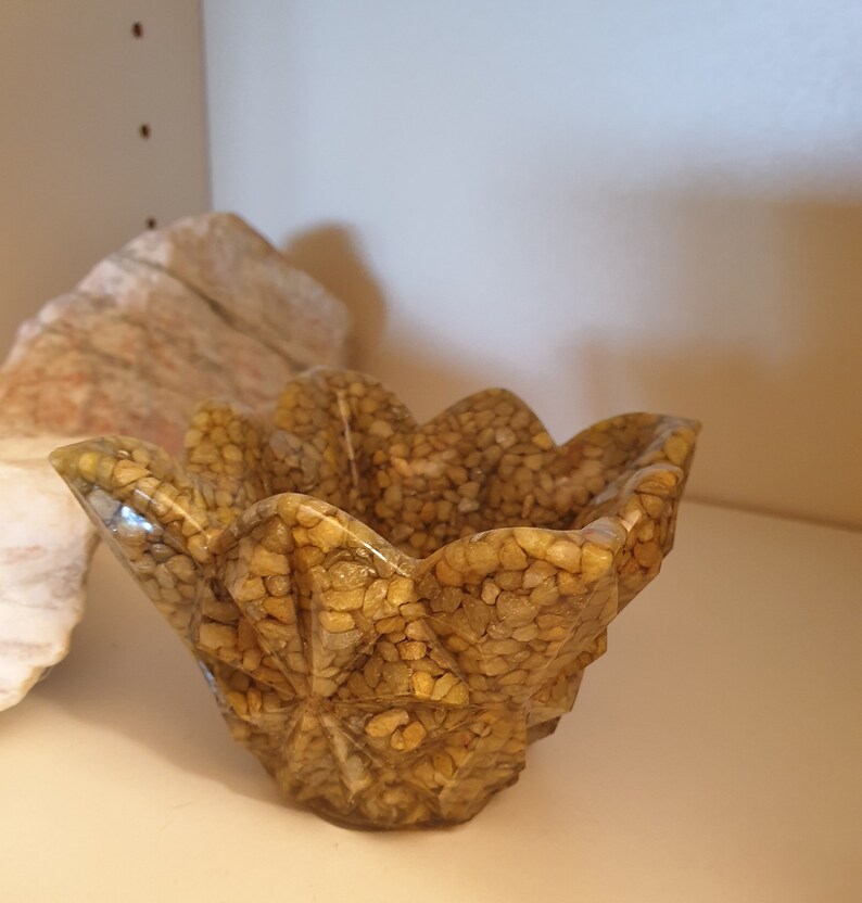 hand made Decorative container in gravel