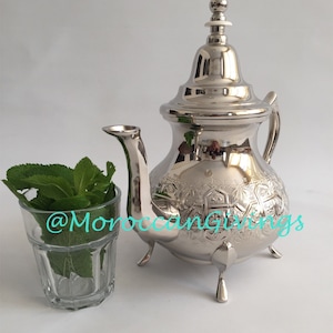 Moroccan Elegant handcrafted Alpaca Silver Qudsi Teapot from Fez | FREE Moroccan Teapot Mitten and Placemat | Authentic Silver tea pot