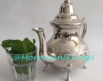 Moroccan Elegant handcrafted Alpaca Silver Qudsi Teapot from Fez | FREE Moroccan Teapot Mitten and Placemat | Authentic Silver tea pot