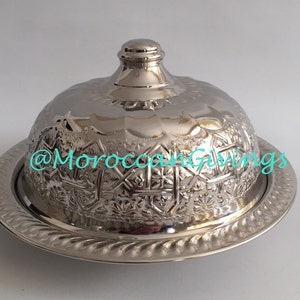 Food Dome with serving tray | Malaki | Moroccan Royal Alpaca Silver Cloche | Serving Tray with lid | Chic Dining MEDIUM