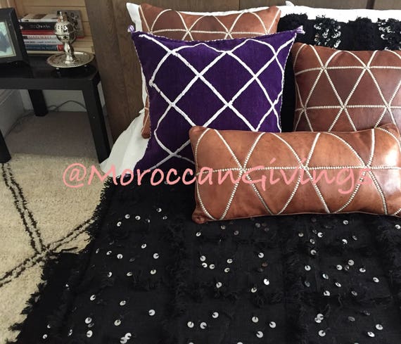 Moroccan Handira/ Wedding Blanket / Sequinned Blanket / Atlas Rug /Throw /Rug /Pure Wool with Sequins/ 270 X 172 CM / 8.85 X 5.64 ft
