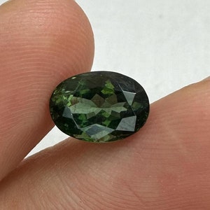 10x7mm Green Apatite 2.67 carat Oval Cut, Faceted Loose Gemstone,
