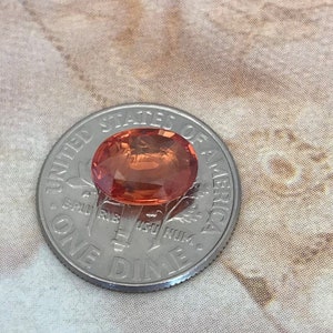 Natürlicher Orangen Saphir 9x6,7mm 1,98 Karat oval geschliffen facettiert Edelstein Erde Abgebaut Beryllium Behandelt