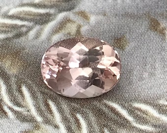Rich Peachy Pink Morganite 1.24 Carat 8x6 mm Oval Cut Morganite, Faceted Loose Beryl Unmounted Gemstone for Jewelry