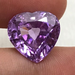 15.68 Ct Purple Cubic Zirconia, 13.6x13.3mm Heart cut CZ, Loose Faceted Loose Diamond Simulant, Pinkish Purple 13.5mm CZ