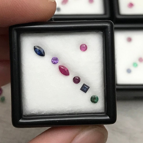 Mélange de 7 pierres précieuses, gemmes à facettes lâches de 2 mm de large, gemmes à facettes extra petites, rubis, saphir, émeraude, topaze, citrine, améthyste, gemmes surprises