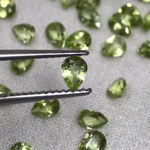 Een- 4x3mm Groene Peridoot Peer Cut, Ca. 0,16 karaat Losse Natuurlijke Edelsteen, Augustus Geboortesteen, Gefacetteerde Natuurlijke Peridoot, Chrysoliet, Olivijn
